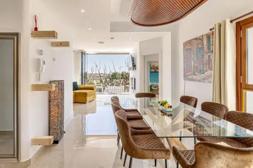 Spacious apartment with pool in the heart of Murcia - 128 m²
