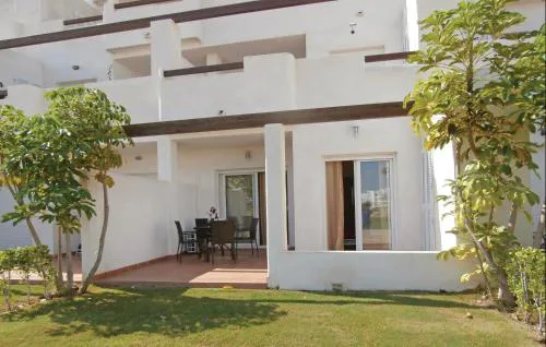 2 Bedroom Lovely Apartment In Roldán