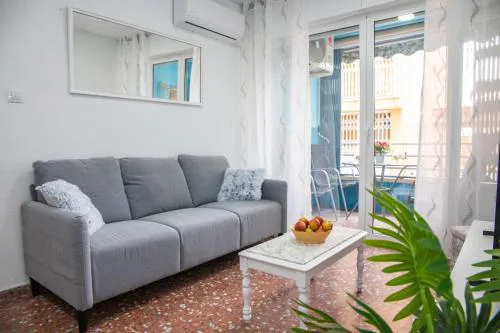 Beach apartment, second line, Lo Pagan