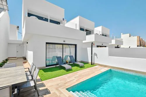 Villa Blanco with private pool