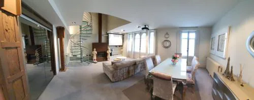 Lujoso duplex en la Plaza del Ayuntamiento