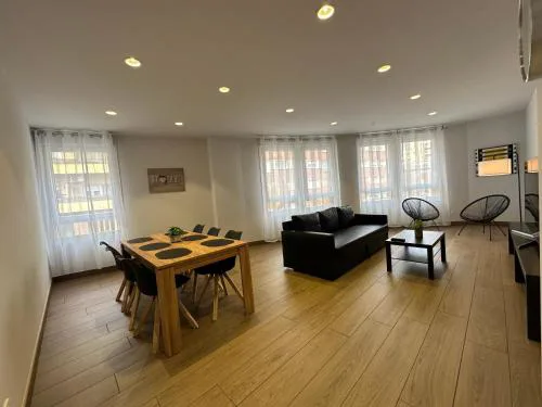Yvacas 1B
