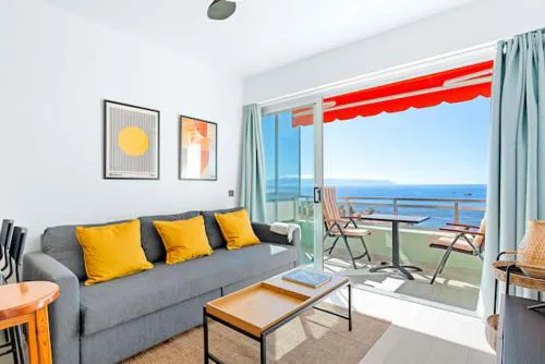 Modern cozy ocean view apartment near the beach with swimming pool in complex