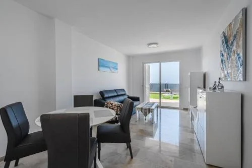 Ocean View Apartment with AC, Pool, Playa Arena PA05