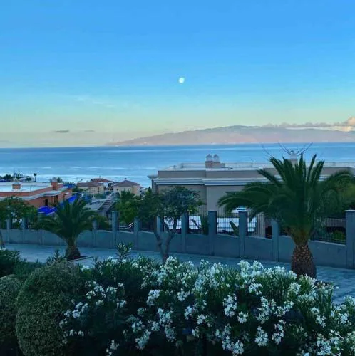 Oceanview Apartment with Garden and BBQ zone
