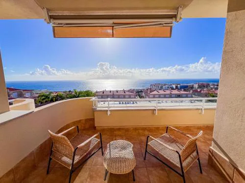 Sunset Paradise - 1 bedroom with Ocean Views, Pool, PA74