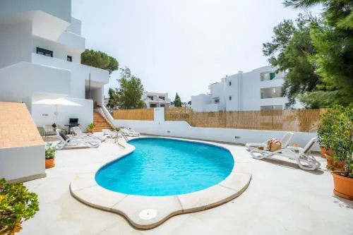 White suites 2