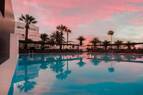 Aequora Lanzarote Suites