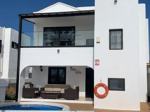 Palm villa