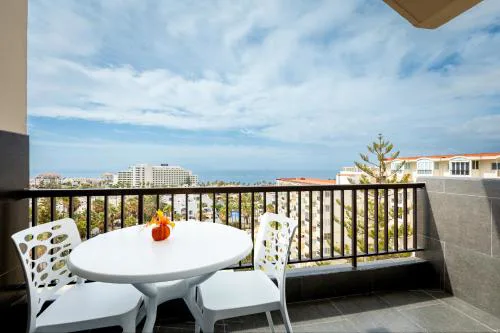 926 Fabulous View of LasAmericas, Seafront Studio!