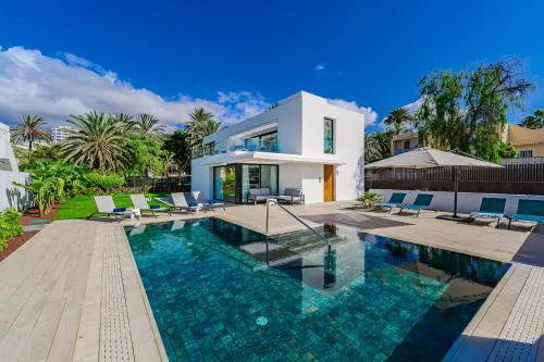 Apartment Don Carlos Sea View - Adults only !