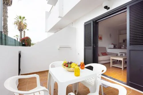 Home2Book Sunny Apt Pool & Terrace, Las Américas