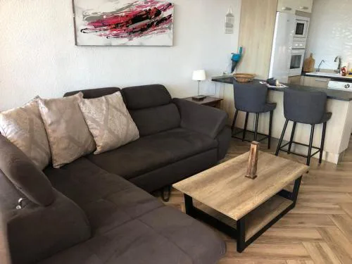 Modern 2 bed penthouse Américas centre of town with a pool and ocean views