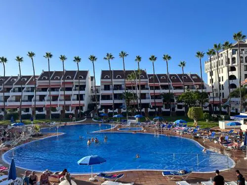 Parque Santiago II , renovated, ocean view, heated swimming pool !