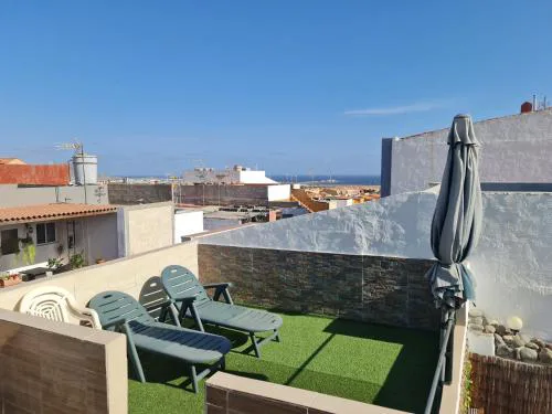 Holidays or work 3 bedrooms 90 M2 TERRACE AC