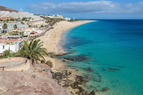 Apartment near the beach with a huge terrace, patio, wifi and parking