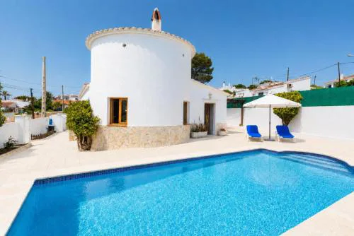 Villa Maria Large Private Pool AC WiFi