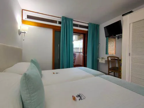 Apartamentos El Paseo