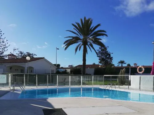 bungalow near Yumbo 200 meters from the beach