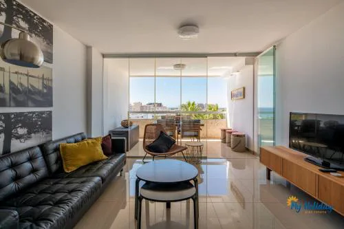 Esther's Sea View