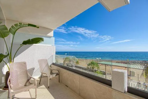 RELAXIA BEVERLY SUITES