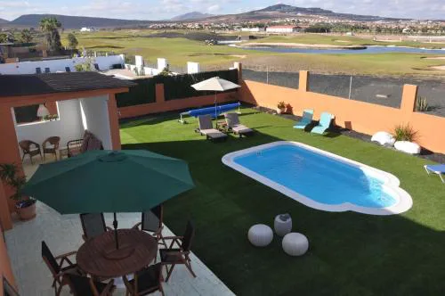 ECO Villa White Suite with climatized pool