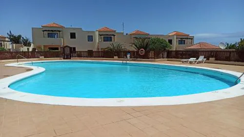 Lomas del Castillo, la casa de la isla