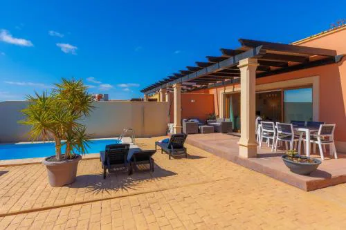 Villa with Pool, Luxury Scape in Caleta De Fuste