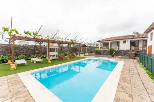 Casas Rurales La Tanquera y Las Rosas