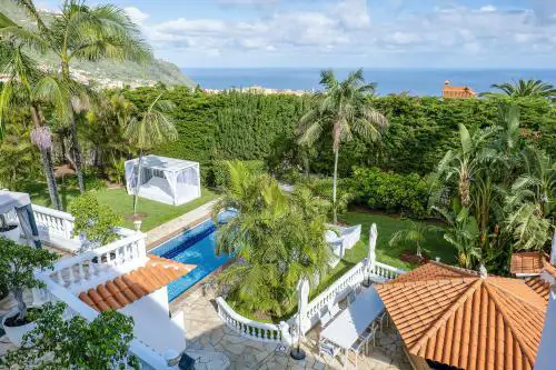 San Benito. Vivienda de lujo con piscina privada