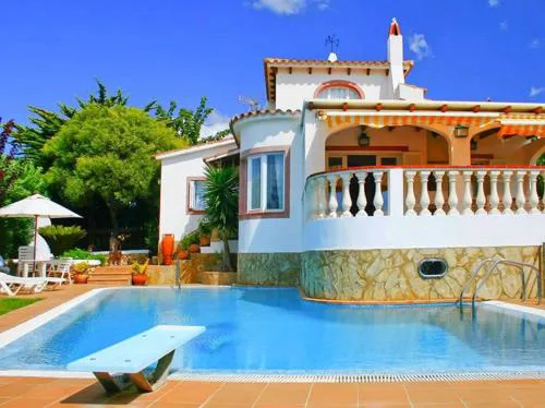 Casa Illote - Well Furnished 3 Bedroom Villa - Great Pool Area
