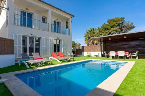 Villa Playa Esperanza by Rentallorca
