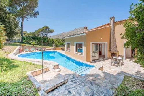 Villa Alexandria Cala San Vicente 300m from the beach