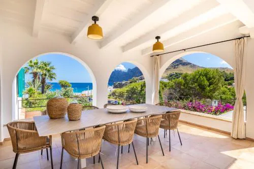 Villa Cavall Bernat con vistas al mar