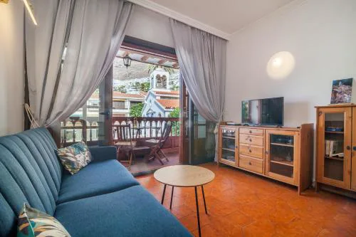 PARAISO BAMBOO - 2 bedrooms, 2 bathrooms, fibre net, heart of the Los Gigantes, tv channels