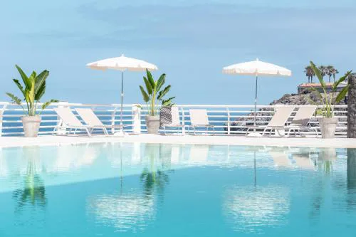 Atlantic Holiday Hotel