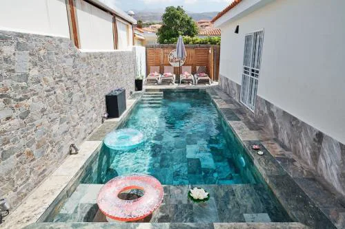 Casa Pura Vida