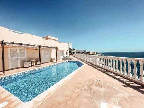 Villa Julia, First Line, 3 Bedrooms, Stunning Ocean View and Pool in Callao Salvaje