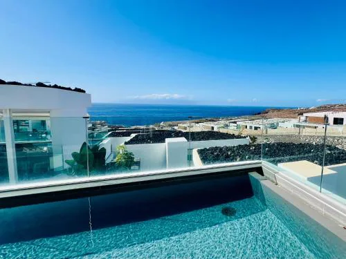 Villa Veiga with heated pool