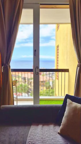 Bobo Beach Tenerife Holiday Apartment Las Americas