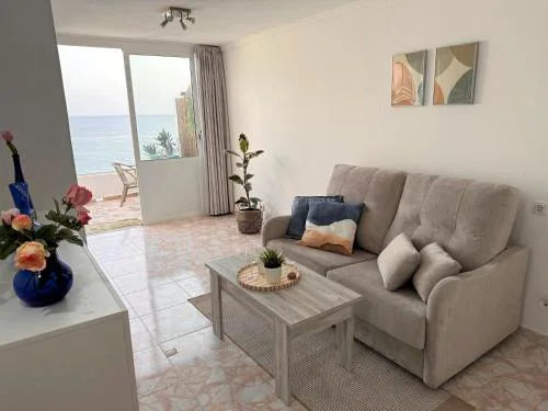 Ocean Views - Beach Apartment