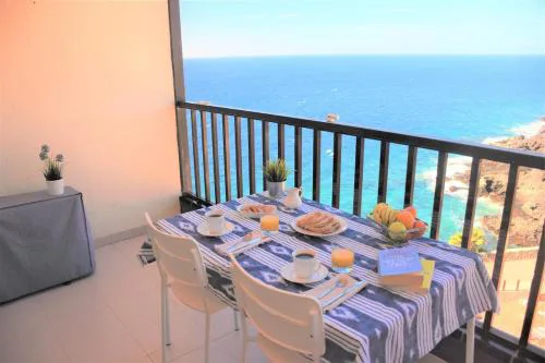 Atlantic ocean views and tranquility
