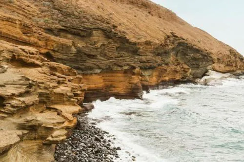 Descubre tu Estancia Perfecta en la Costa del Silencio