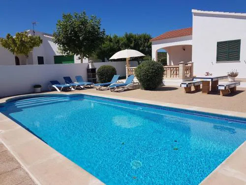 Villa con piscina privada Cala en Blanes, Menorca