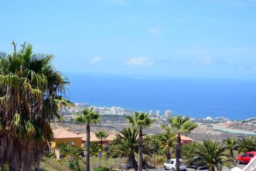 Superlative apartment with spectacular ocean views