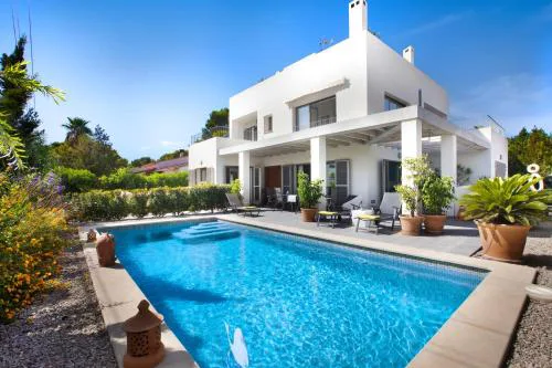 Villa Toya