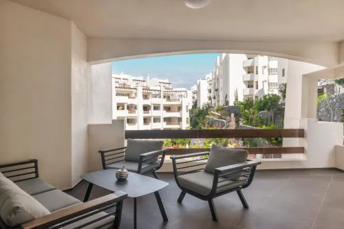 Ancor 2-4 POOL VIEW 2B