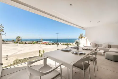 Infinity 0-8 LUXE SEA VIEW 2B