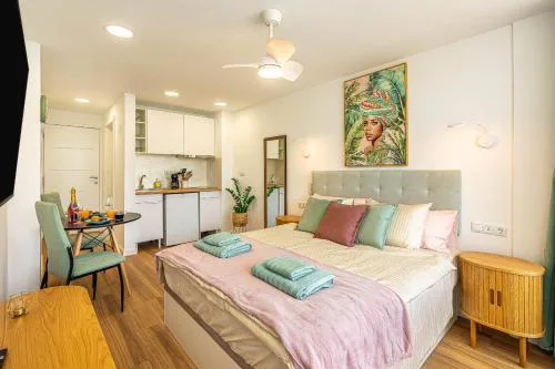 Ponderosa 208 apartment Las Americas