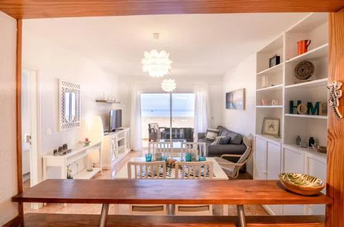 2BD Ocean View Panoramic Apartment